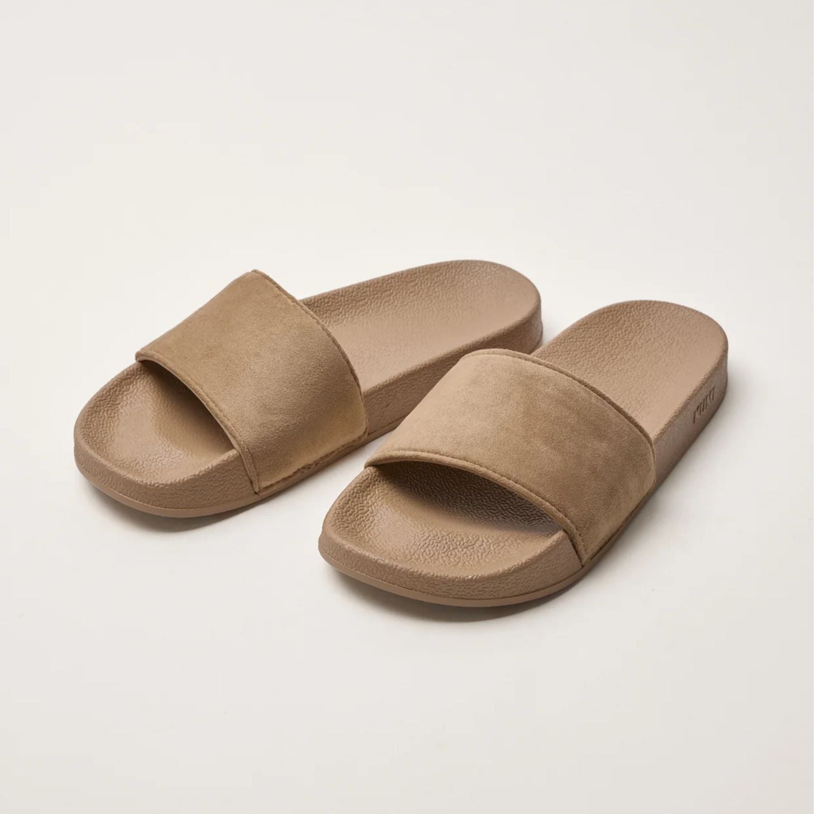 kumi slides - בז'