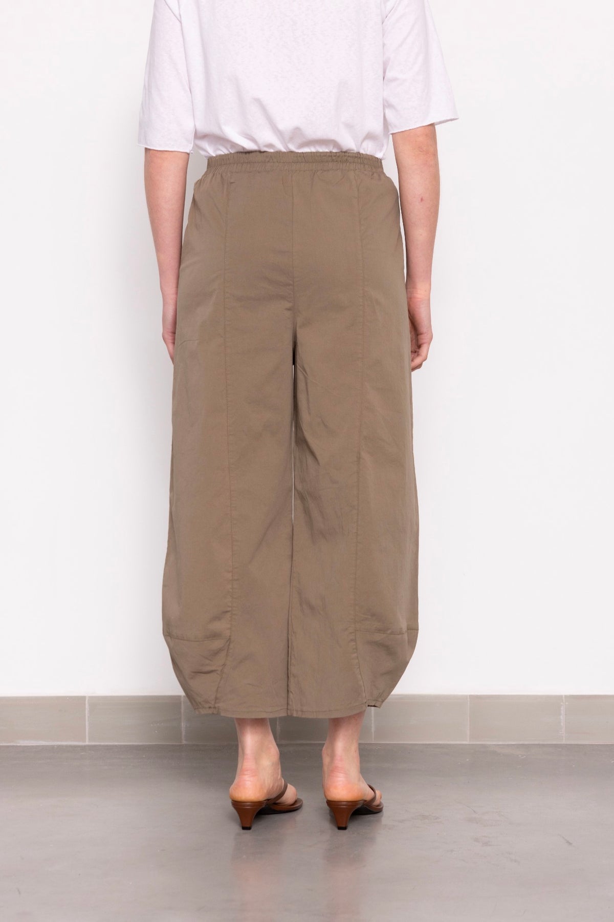 מכנסי בלון טיילת - זית