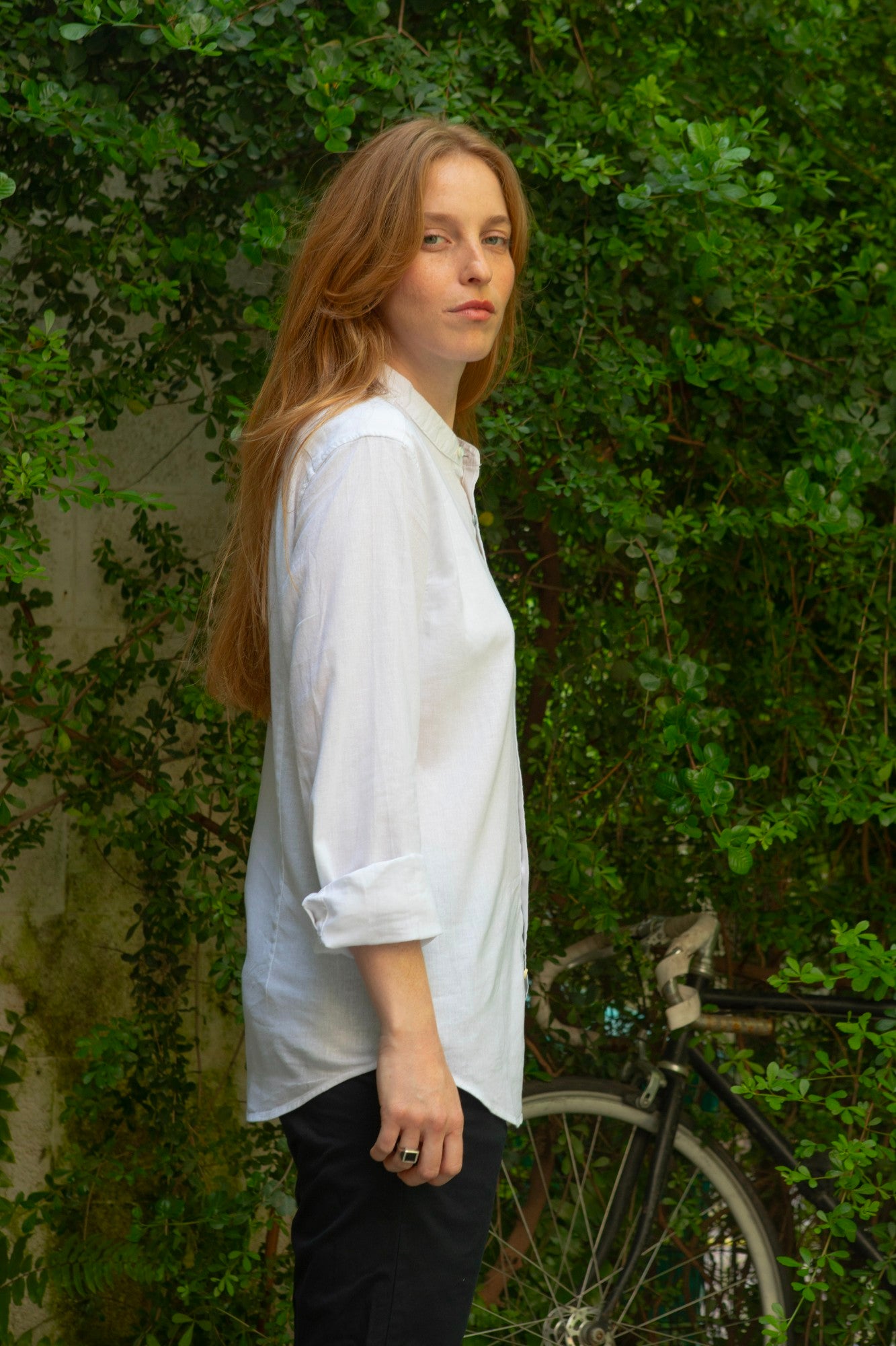 חולצה unisex אמיר - לבן