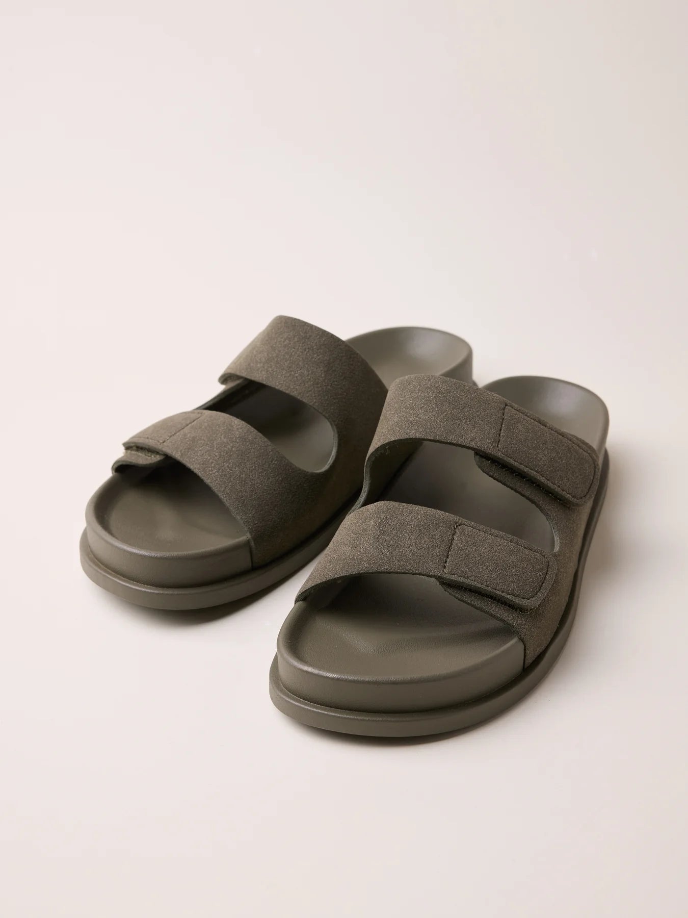 kumi Two strap slides - ירוק