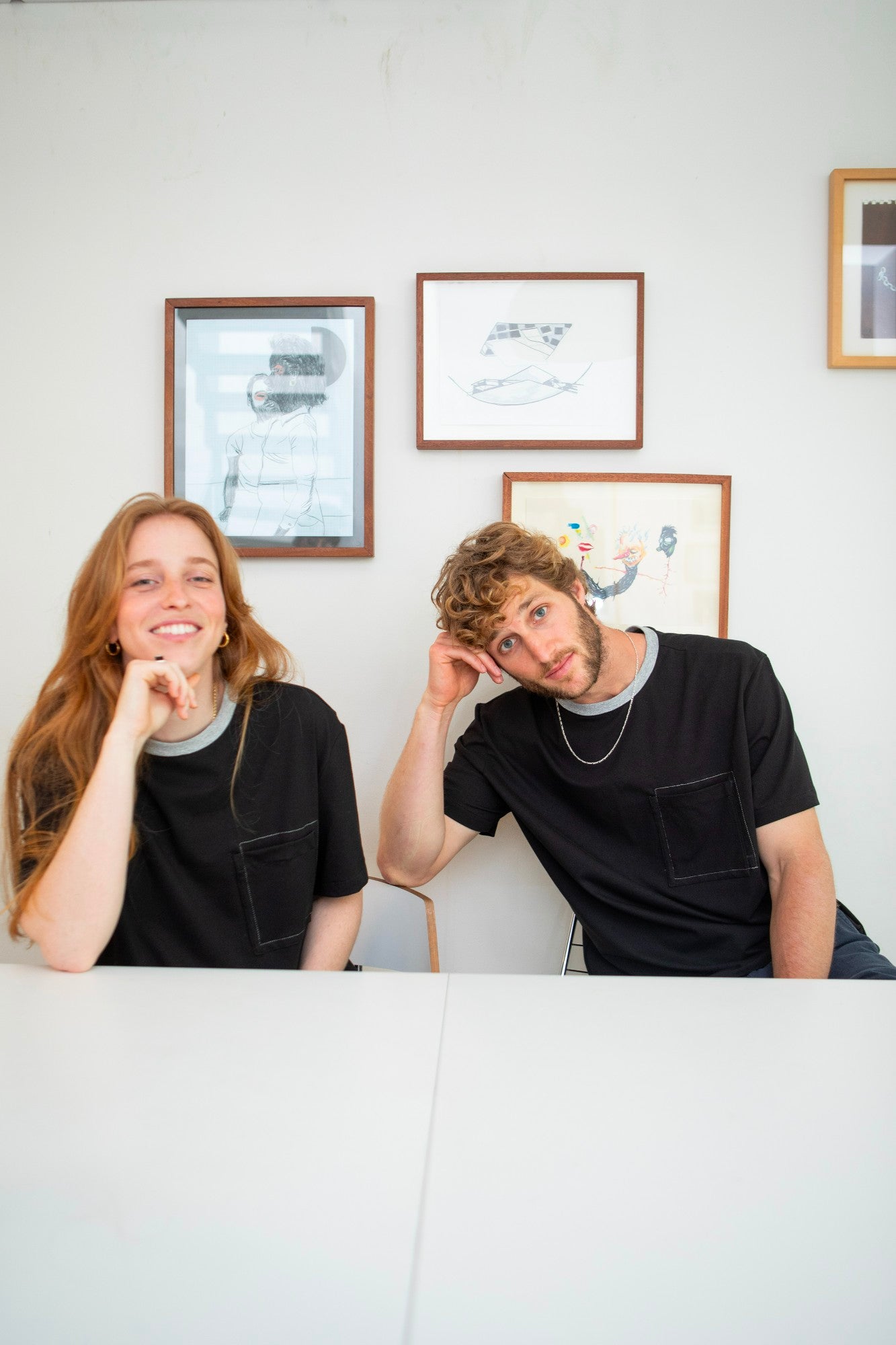 חולצה unisex ארז - שחור