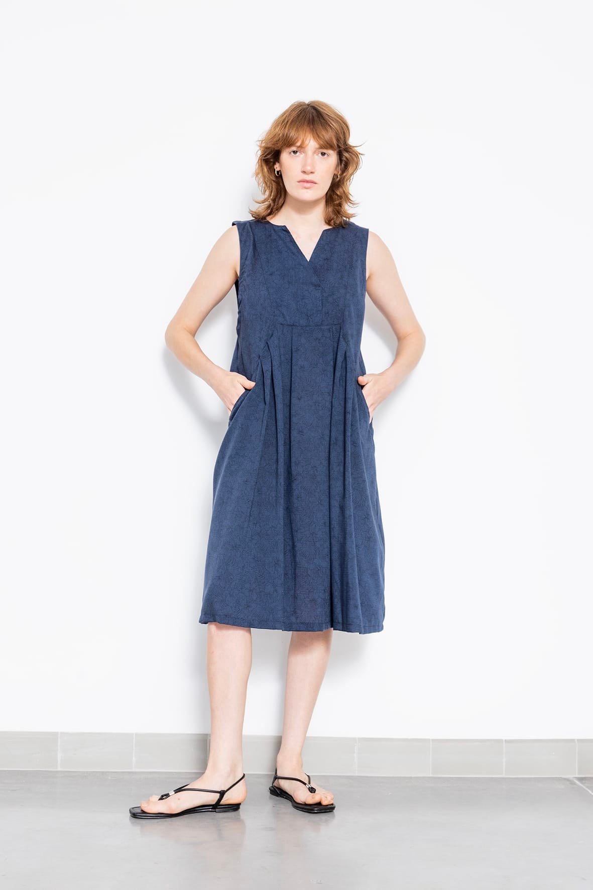 שמלה פארידה - נייבי