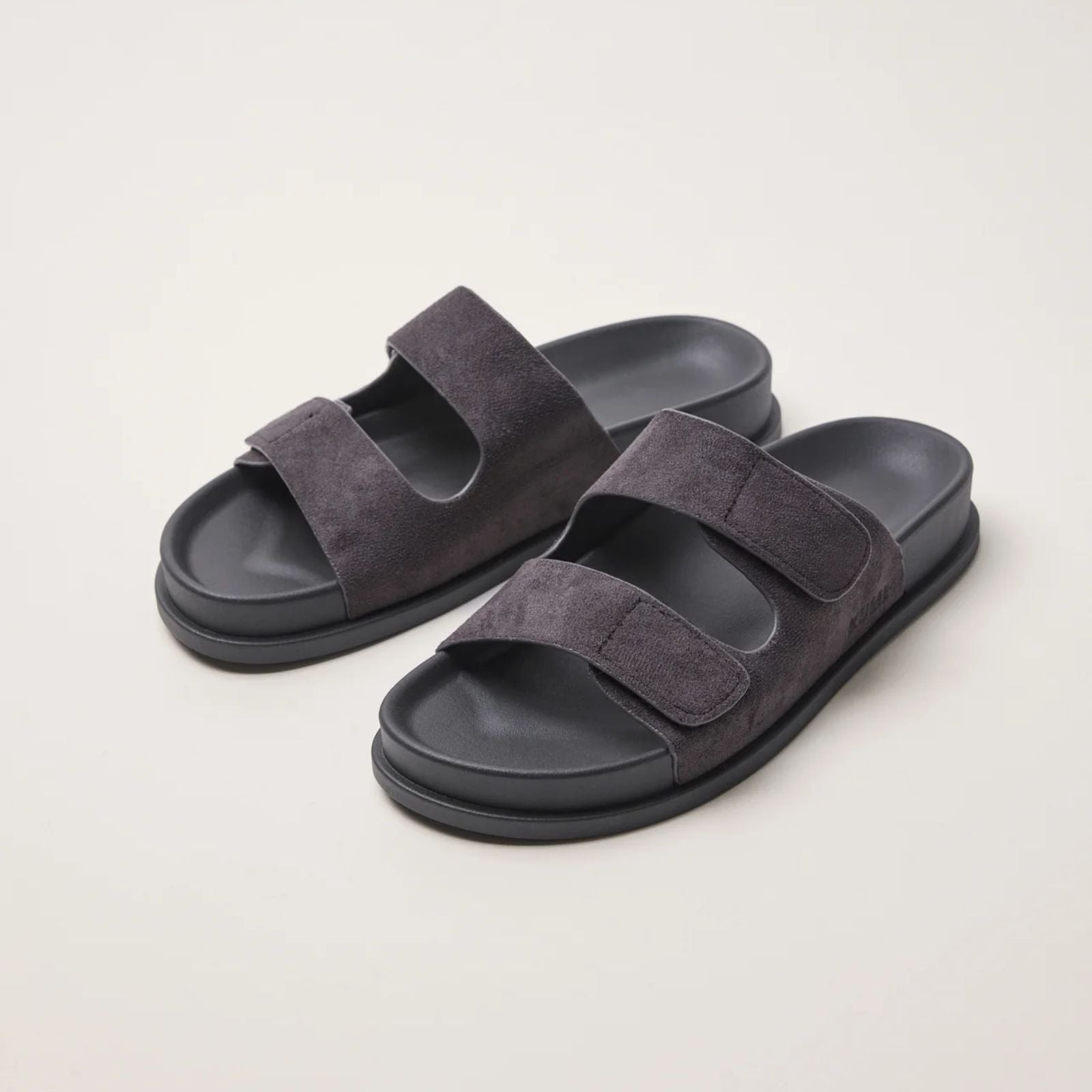 kumi Two strap slides - שחור